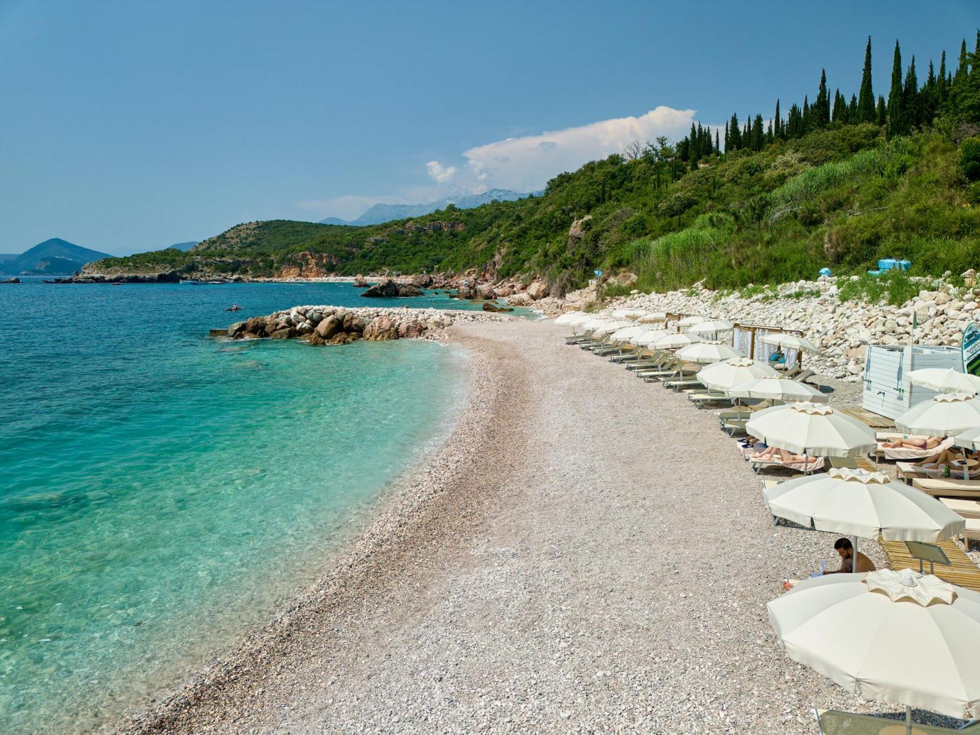 Ananti Resort, Residences & Beach Club - The Leading Hotels Of The World Свети-Стефан Экстерьер фото